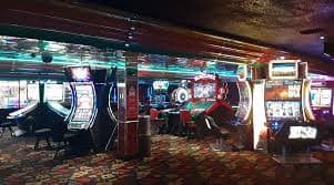 Filipino player joining a noblejili live baccarat table on mobile phone